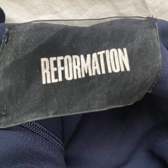 Reformation Isabella Dress in Midnight Navy (0) - Picture 4 of 6